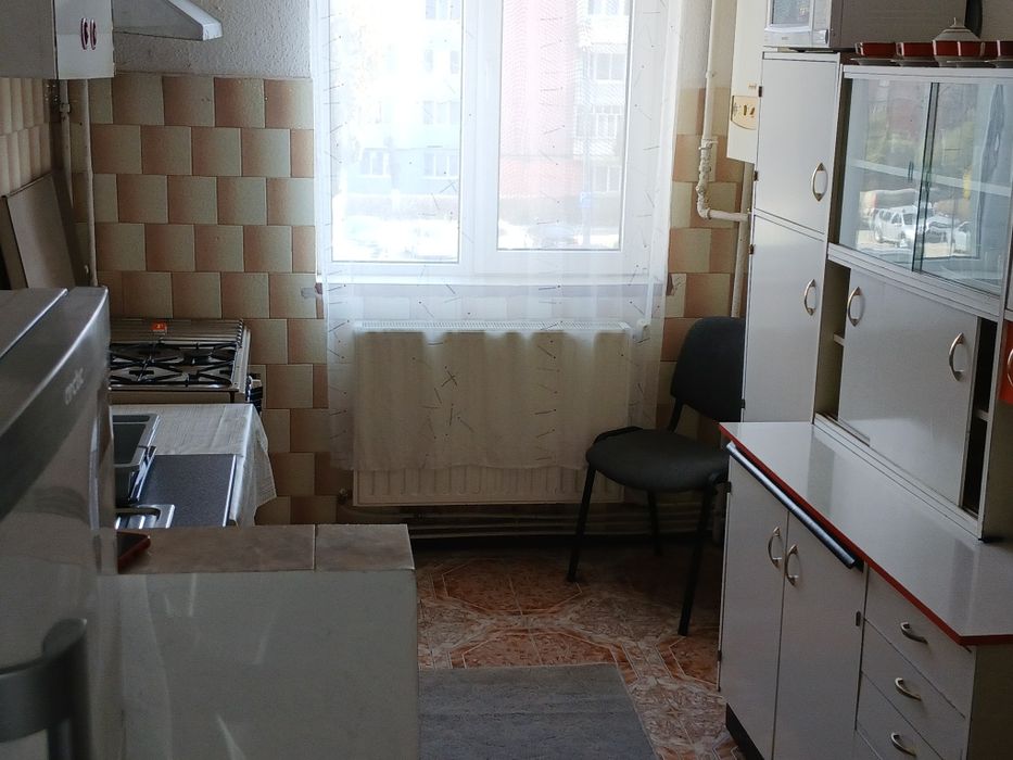 Se închiriază apartament cu 2 camere