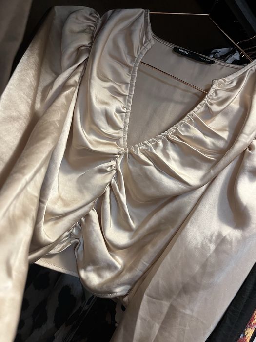 Дамски сатенени Ризи