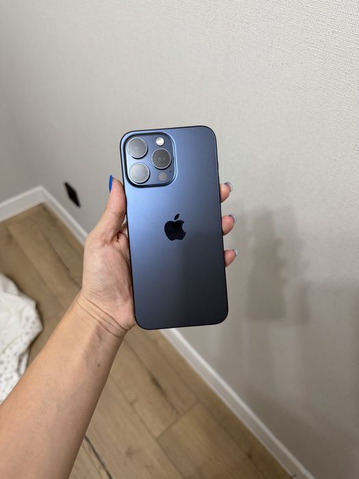 Продам айфон 15 про макс 512 гб