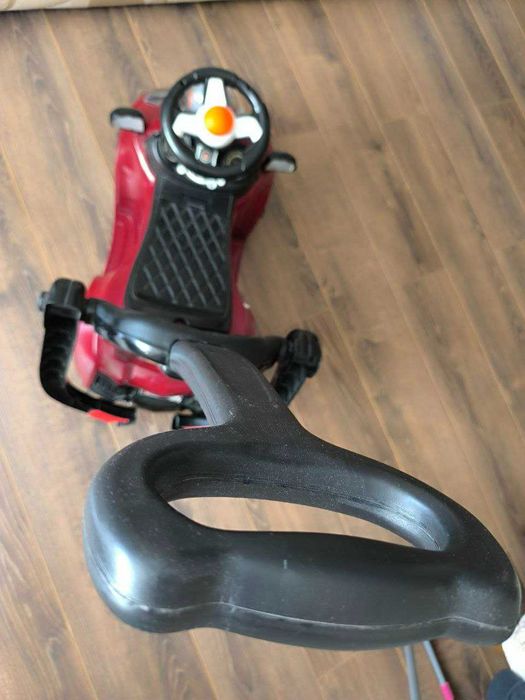 Продается детская машина !!!