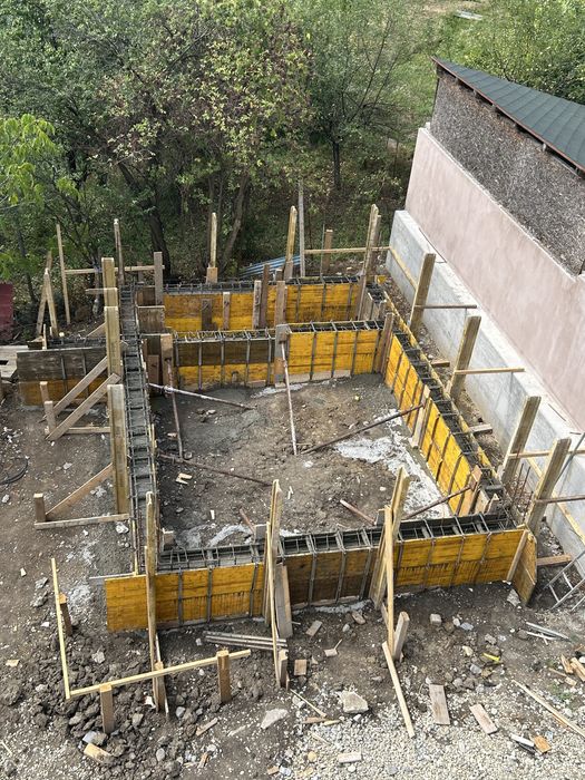 Construcții Argeș - Fundații, plăci beton, zidărie, acoperișuri