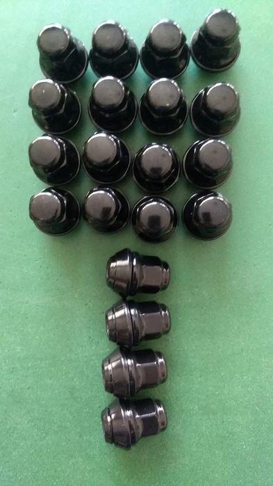 Piulite Negre Ford Focus Fiesta Mondeo Kuga pt jante aliaj Originale