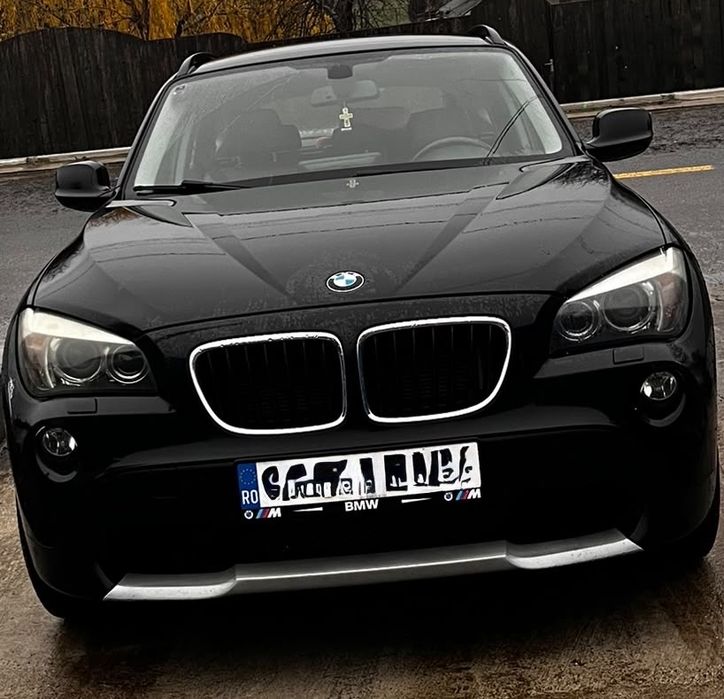 Bmw x1.