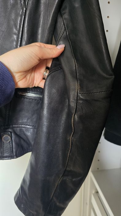 Geaca de piele naturala Bershka