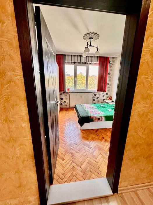Продава се Тристаен апартамент в Плевен, Сторгозия - 75 кв.м за 1320 €/кв.м - Снимка #4