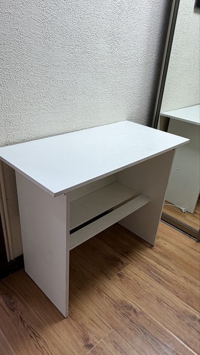 Продам Стол  и стулья