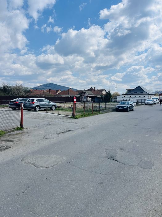 Inchiriez Teren Ultracentral langa Piata  9 ari