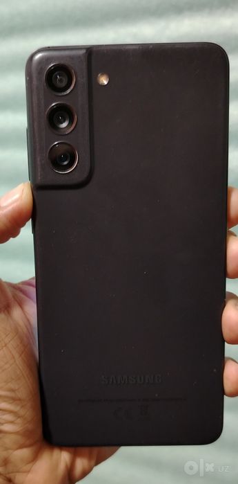 Мобильный телефон модель Samsung  Galaxy S 21-5 G