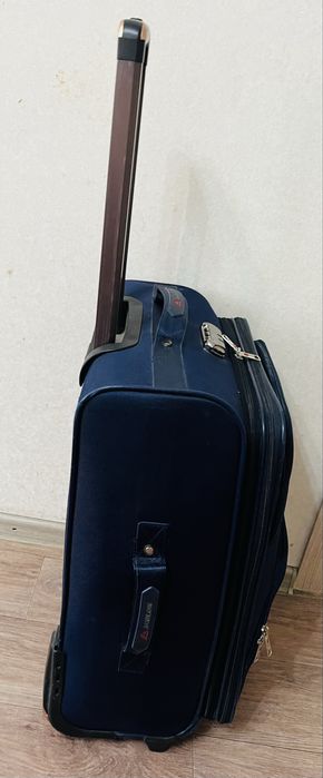 Чемодан на колесах