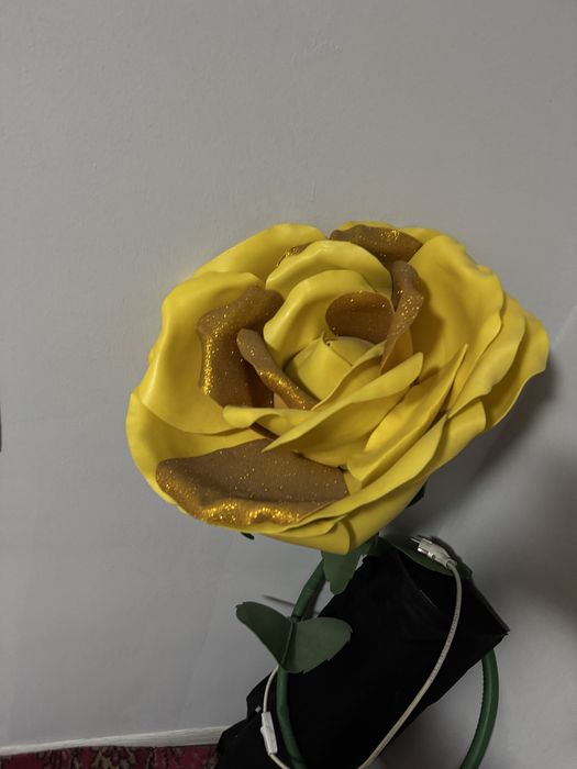 Продается светильник большая роза