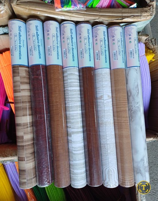 Самоклеещаяся плёнка