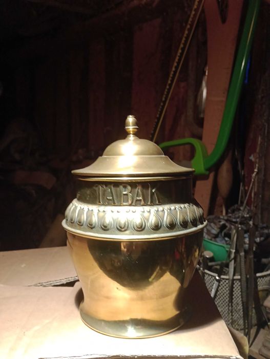 Obiecte interesante, frumos lucrate din alamă