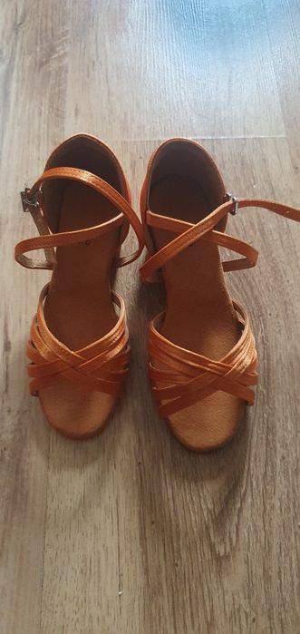 Професионални обувки за латино/ модерни танци