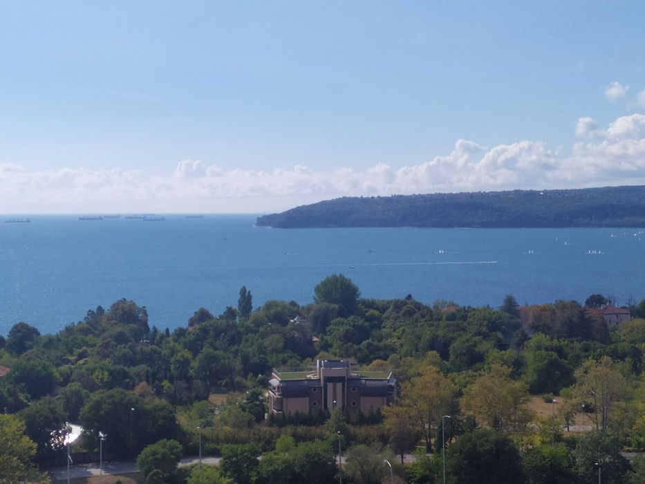 Дава се под наем Двустаен апартамент в Варна, Бриз - 76 кв.м за 816 € - Снимка #10