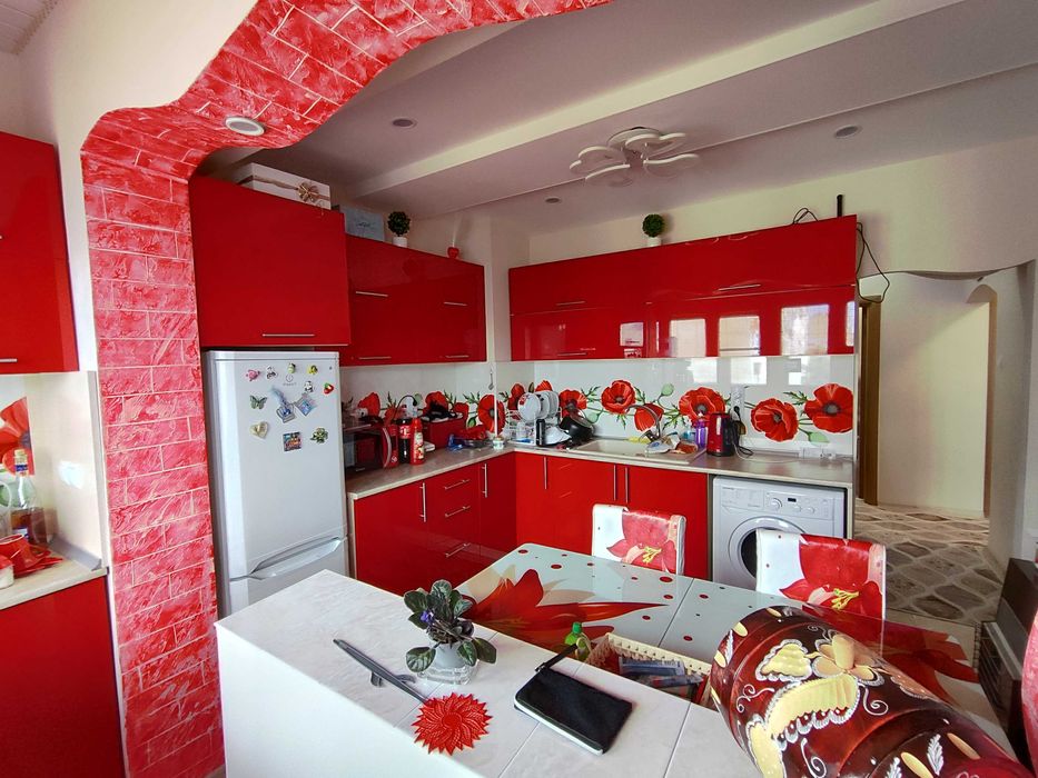 Дава се под наем Тристаен апартамент в с. Балик, Област Добрич - 100 кв.м за 107100 € - Снимка #8