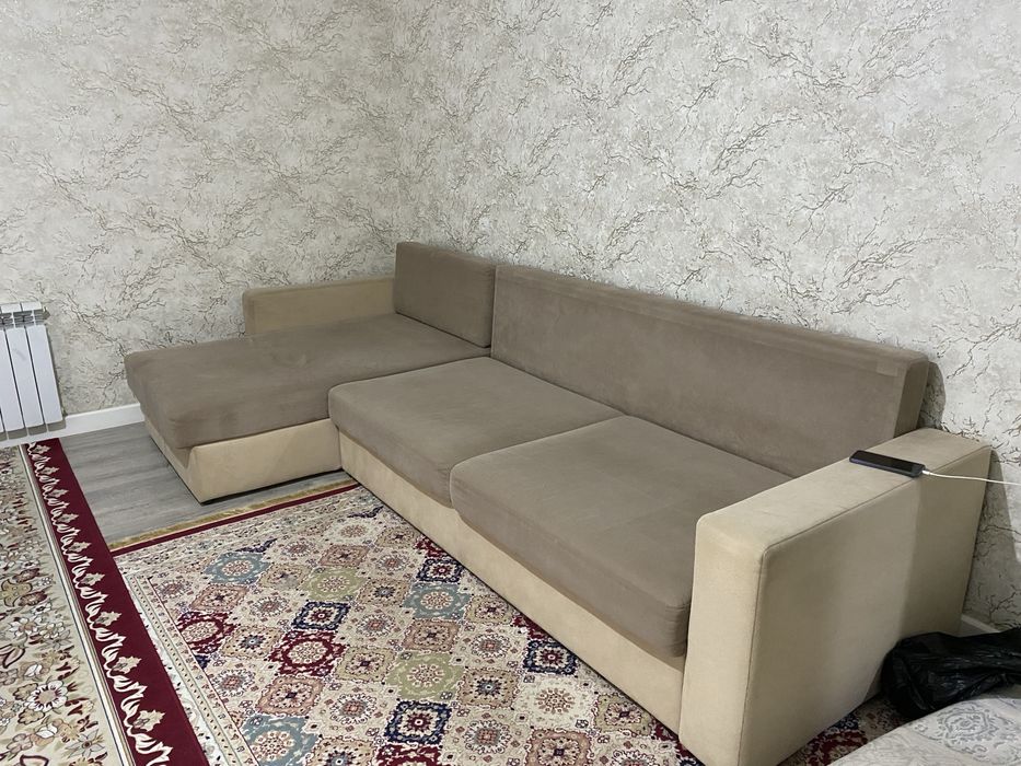 Диван сатылады жаксы жагдайда жыртылмаган