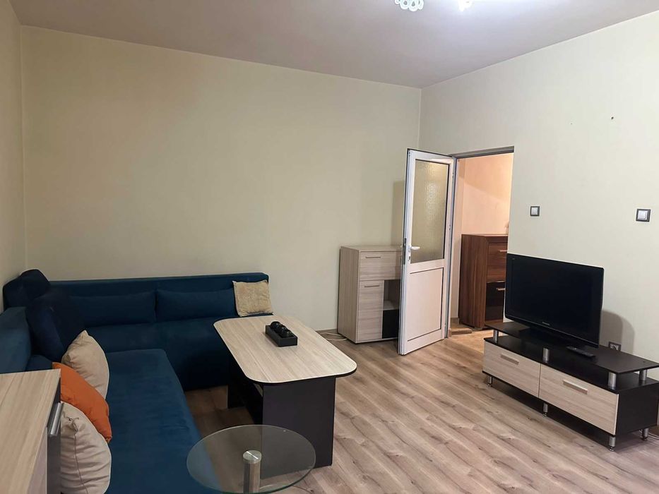 Напълно обзаведен апартамент под наем