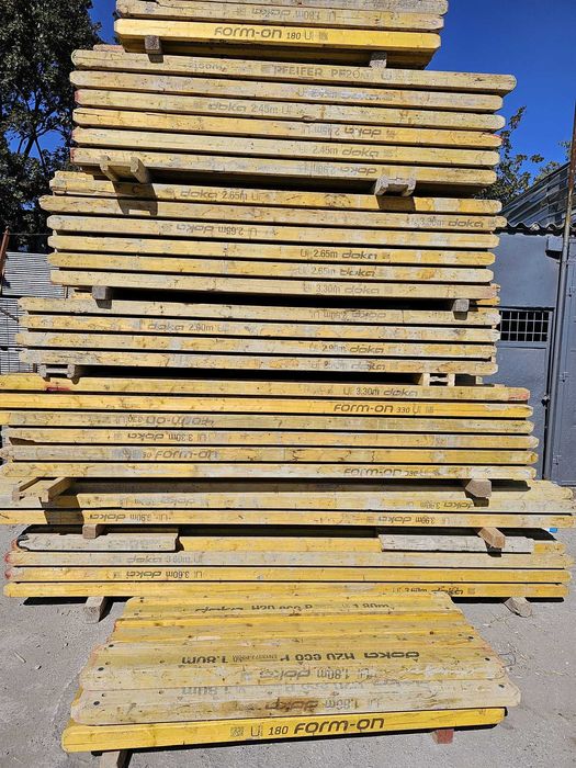 Montanti fundatie, cravate panouri Doka distantiere pene