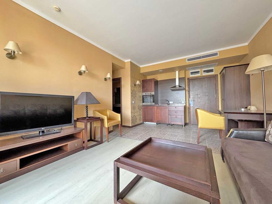 Продава се Двустаен апартамент в к.к. Слънчев бряг - 69 кв.м за 1283 €/кв.м - Снимка #3