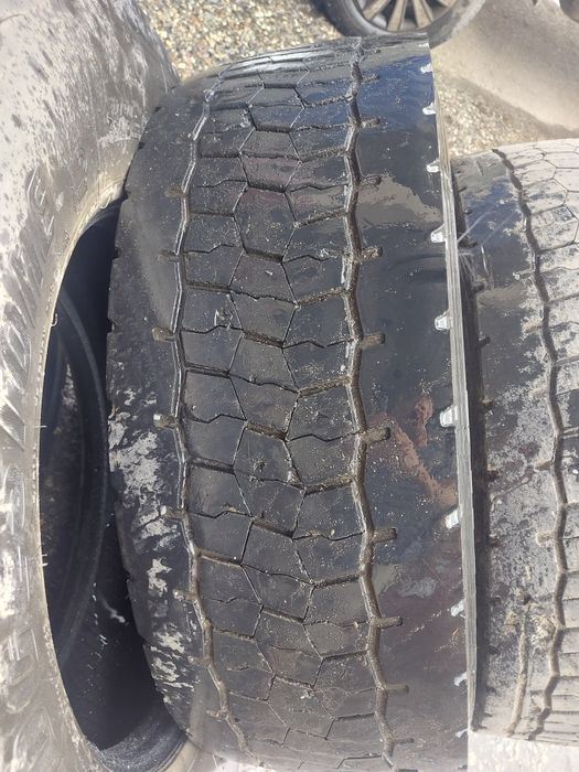 Продам резину грузовую