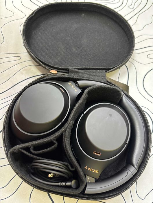 Наушники Sony WH-1000XM4
