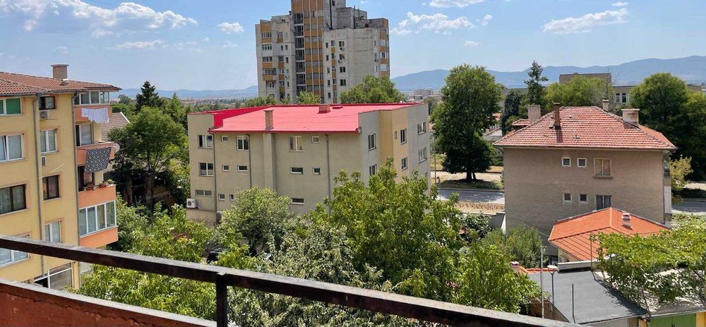 Тристаен Апартамент в гр. Карлово