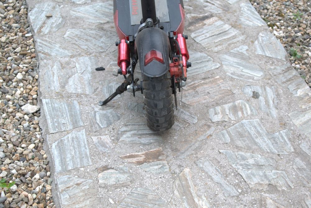 Vând trotineta Kugoo Kirin M4 Pro