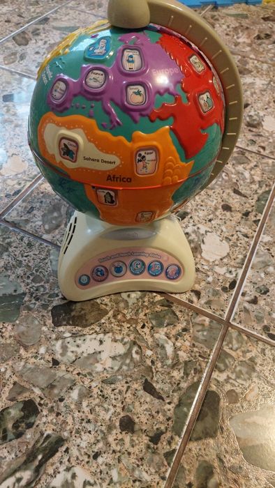 Glob Vtech în engleza