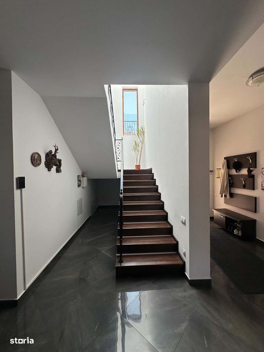 Casa,Lucian Blaga