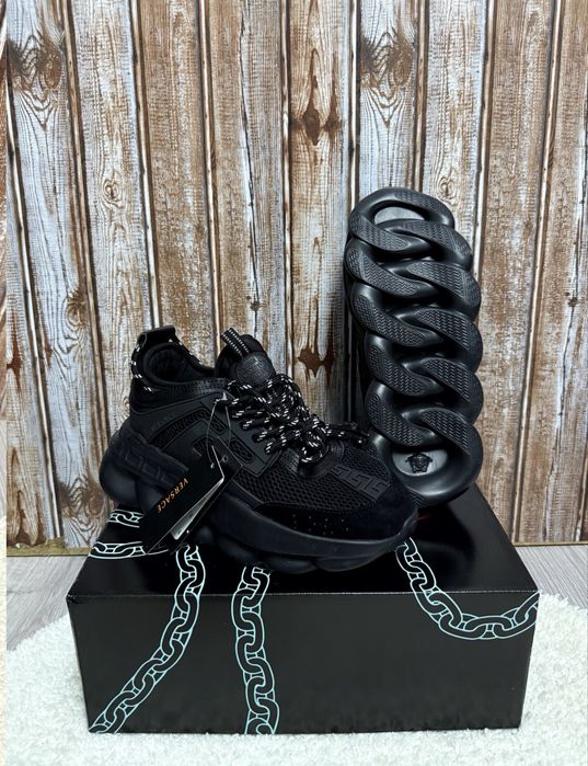 ( START VARA ) Versace Chain Reaction Black