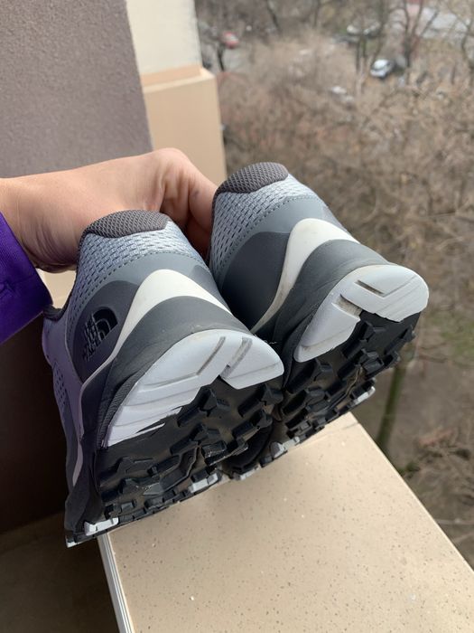 Обувки The north face