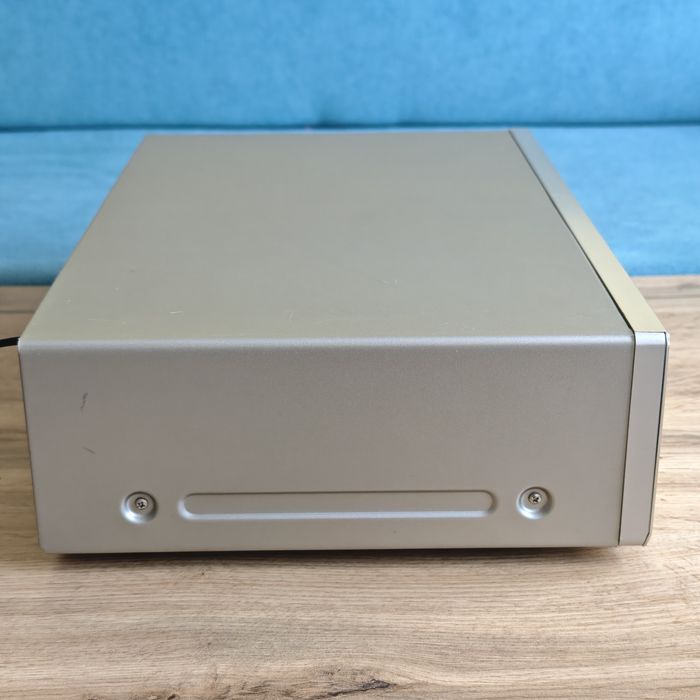 Onkyo DX-7511 (CD player)