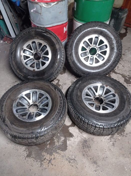 Шины с дисками на Мицубиси Паджеро
