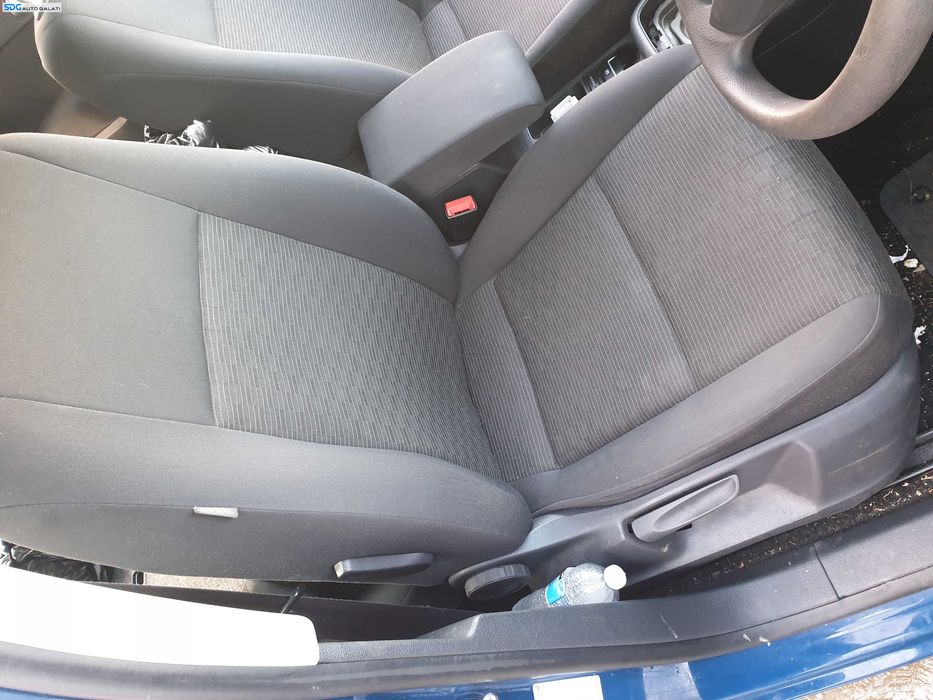 Scaun Scaune Dreapta Fata Textil FARA Incalzire Volkswagen Tiguan 5N 2007 - 2015 [Q0182]