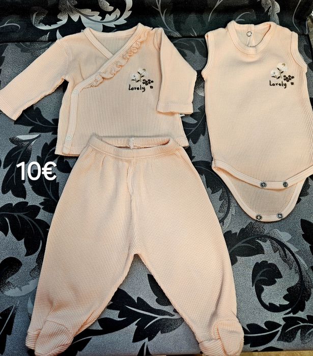 Бебешки дрешки за момиче