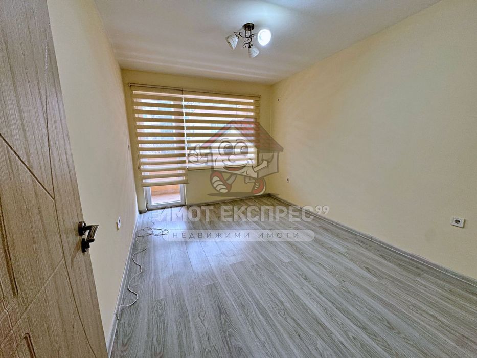 Дава се под наем Тристаен апартамент в Асеновград - 90 кв.м за 298.86 € - Снимка #9