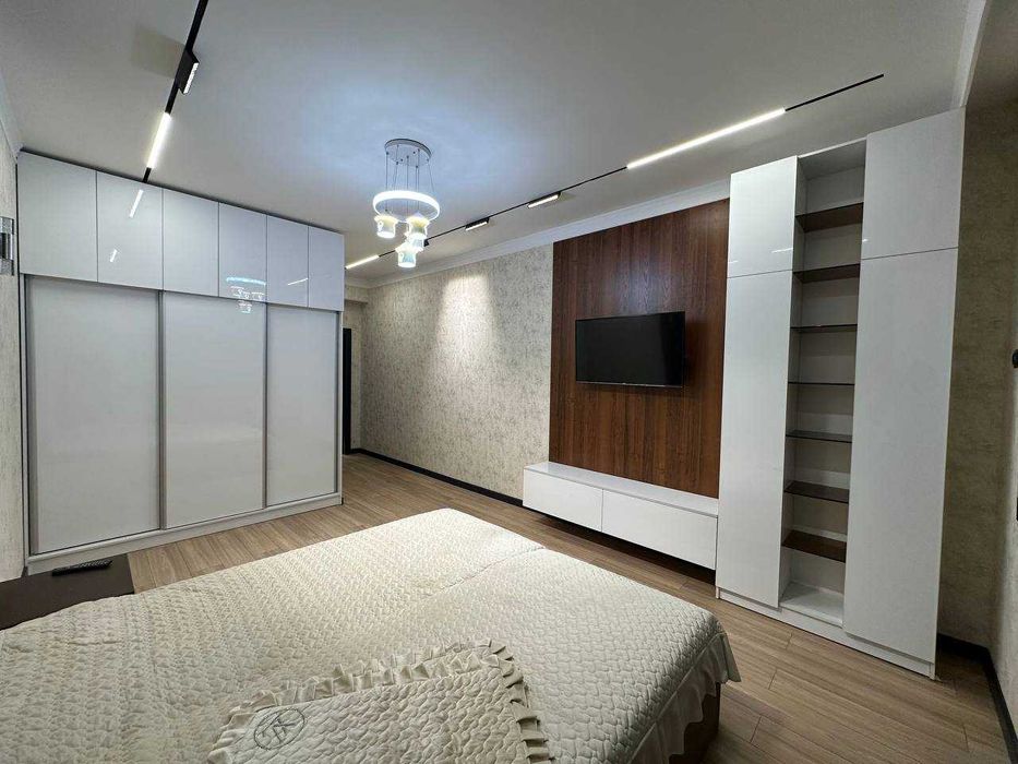 Сдаю шикарную и элитную квартиру в центре метро Минор а28