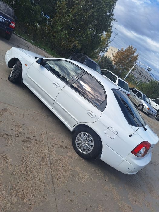 Продам  киа Шума 2