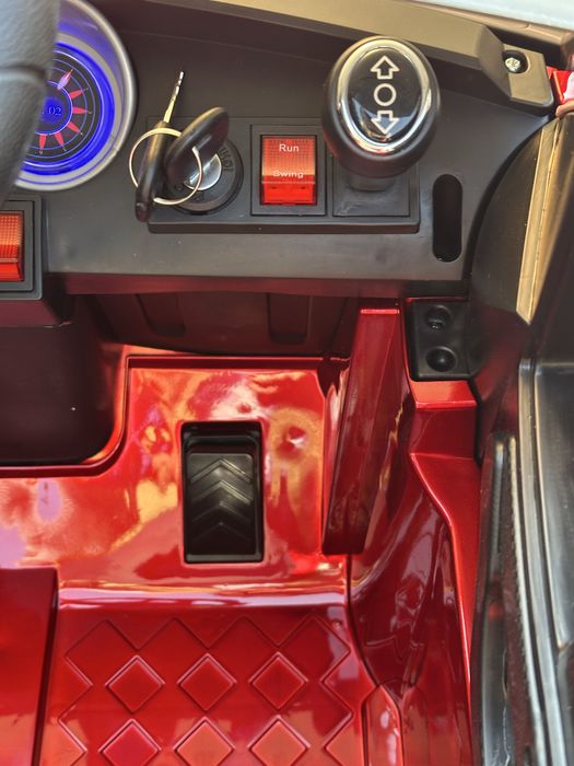 Детская машинка mersedec benz CLA