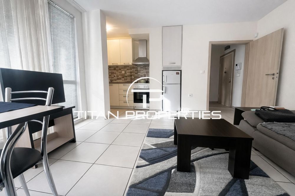 Дава се под наем Двустаен апартамент в Пловдив, Център - 65 кв.м за 448.8 € - Снимка #2