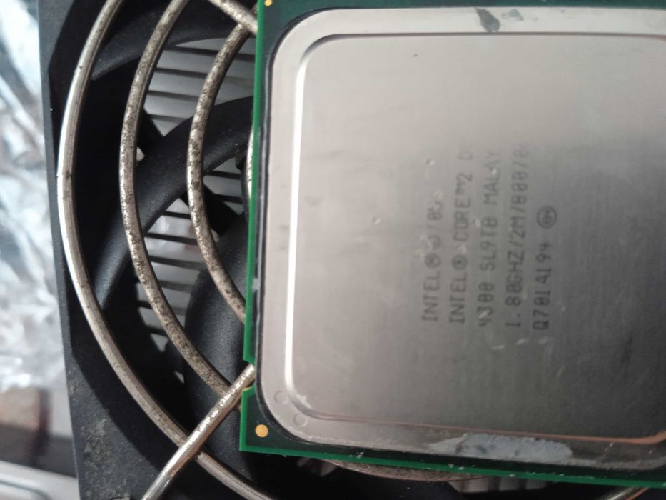 Компютър на части