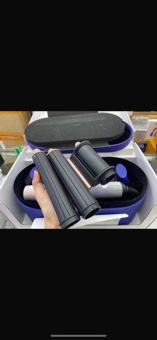 Продам фен Dyson