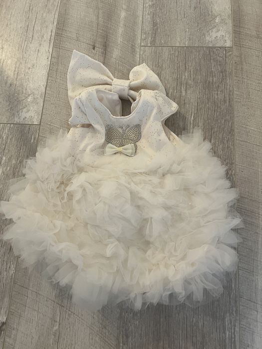 Vand 3 rochite bebelisi in stare buna