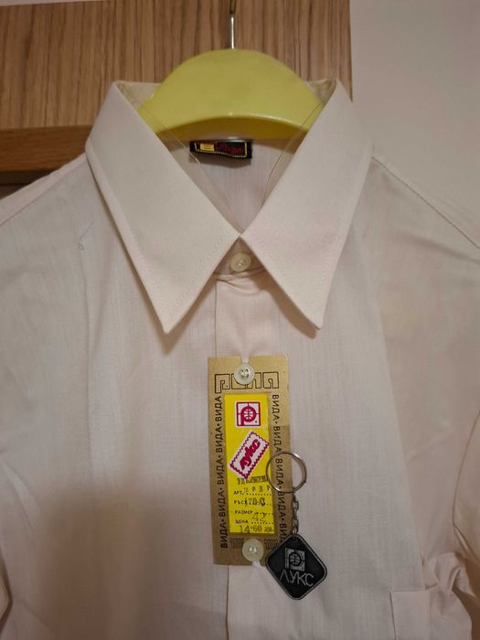 Мъжки нови ризи с етикет