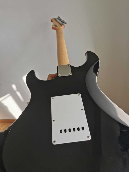 Электрогитара Yamaha Pacifica 112J