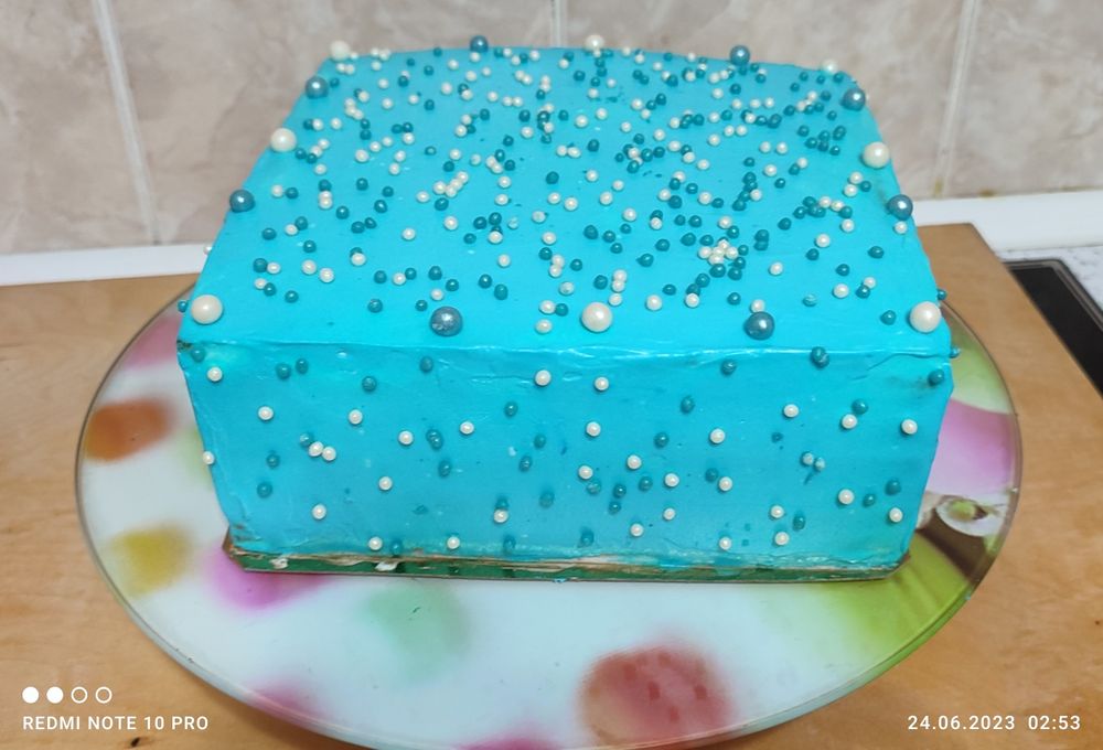 Пеку торты на заказ.