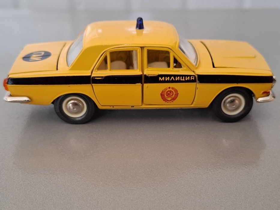 Коллекционная модель Волга ГАЗ 2401 А26, масштаб 1:43