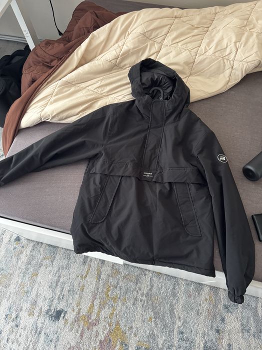 Ветровка Pull&Bear