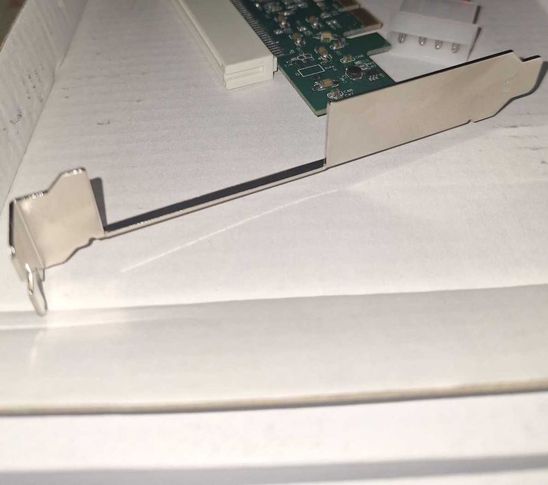 PCI платки за настолни компютри