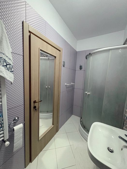 Inchiriez apartament cu 1 camera